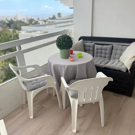L&a Ocean View Apartment